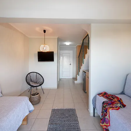 Ekati Hotel 4*